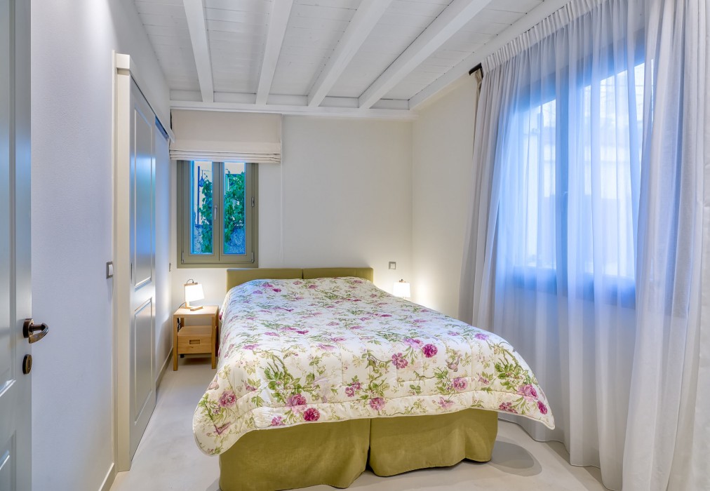 andros