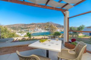andros