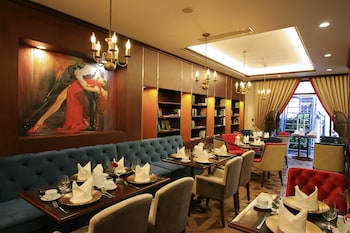 the scarlett boutique hotel
