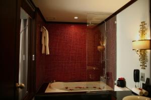 the scarlett boutique hotel