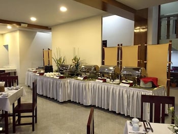 uct taunggyi hotel