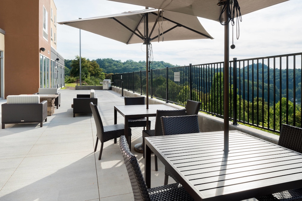 fairfield inn and suites by marriott huntington