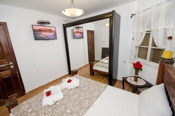 The Pearl Of The Golan - Pnina Bagolan,Almagor>>Alma,1 star