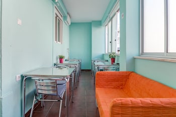 hostel seven hills adults only