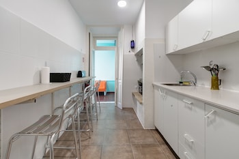 hostel seven hills adults only