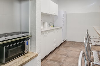 hostel seven hills adults only