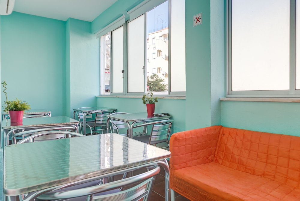 hostel seven hills adults only