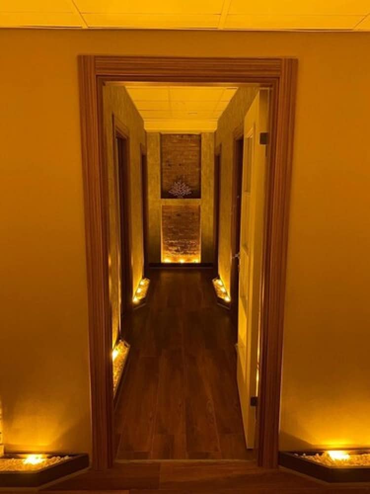 royal inci airport hotel