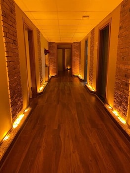 royal inci airport hotel