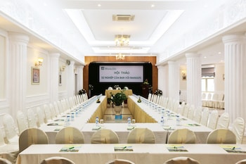 vietnam trade union in hanoi