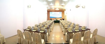 vietnam trade union in hanoi