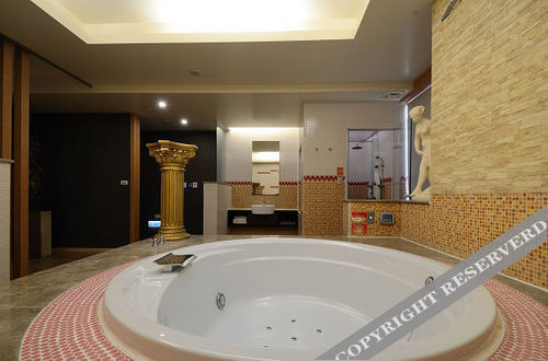 hua xiang motel lian tan