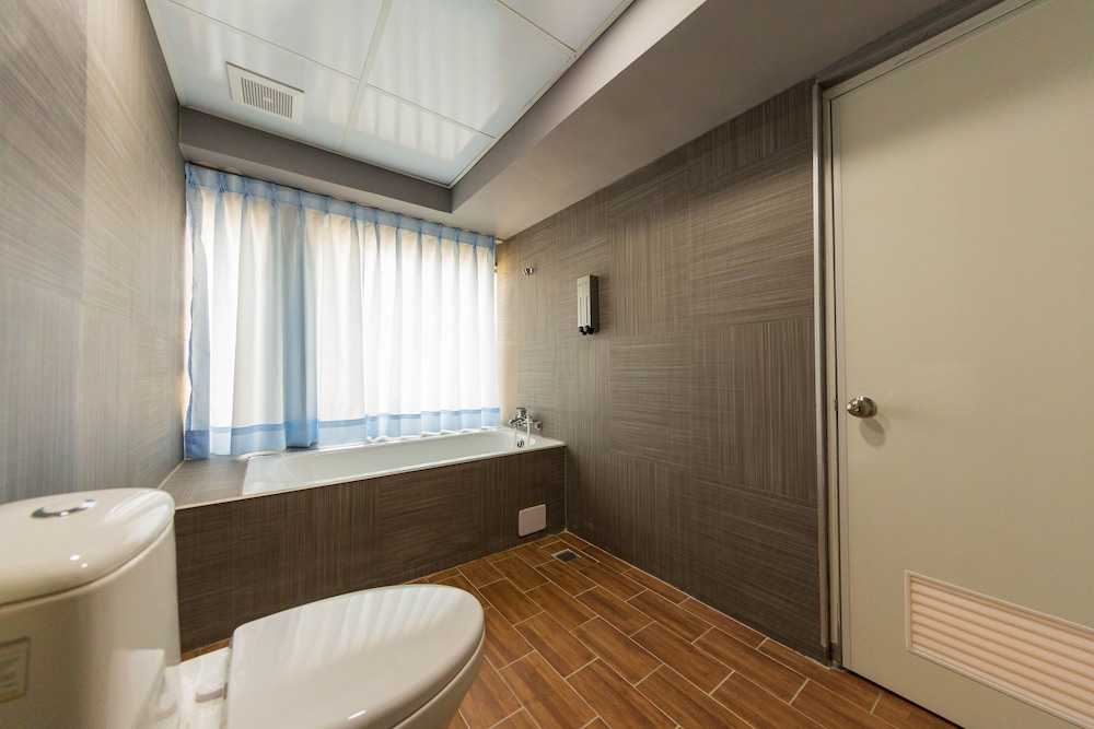 liuhe su hotels