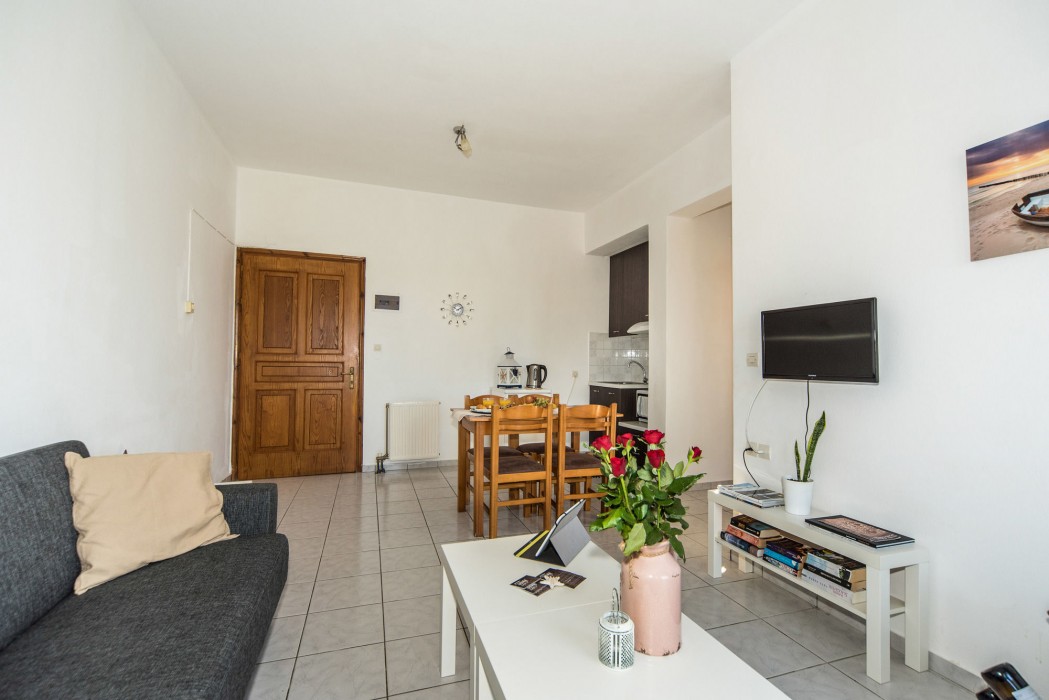 ikaros suites