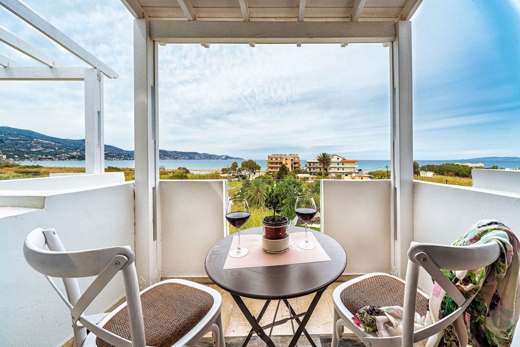 ikaros suites