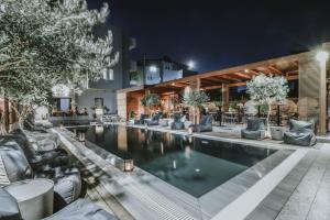 ikaros suites