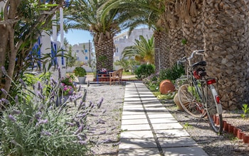 syros