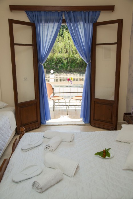 Aristides Studios,Paleokastritsa>>Corfu,1 star