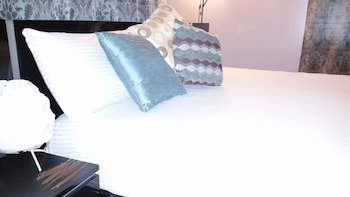 modern london decor guest apartments