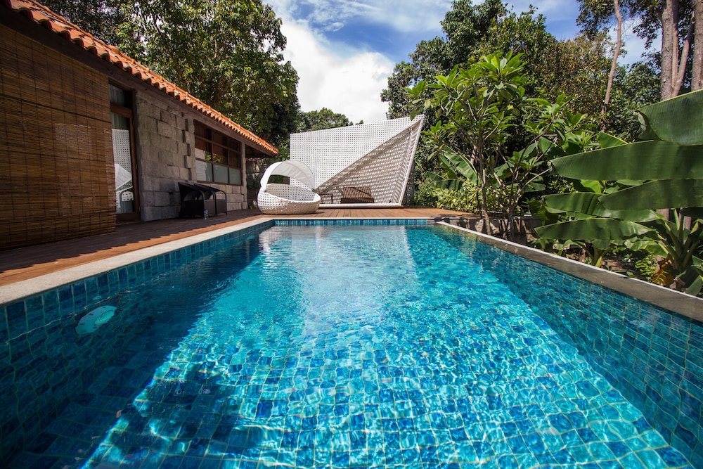 arumdalu private resort