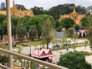 the bright lotus guesthouse