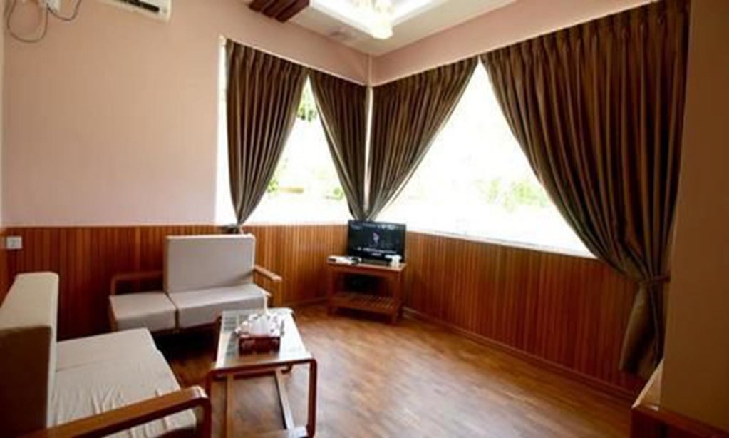 famous hotel bago