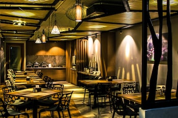 point boutique hotel