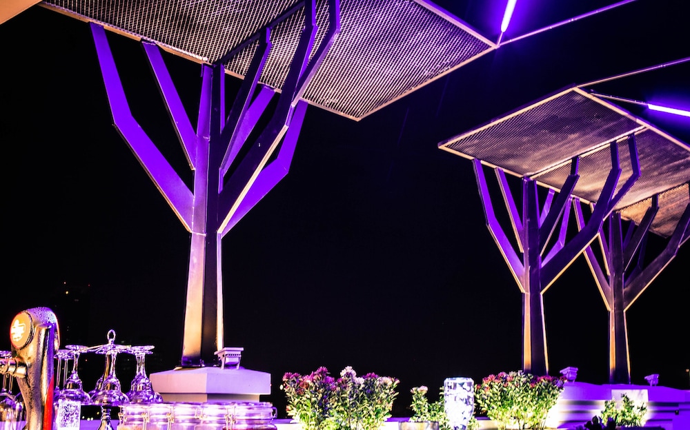 point boutique hotel