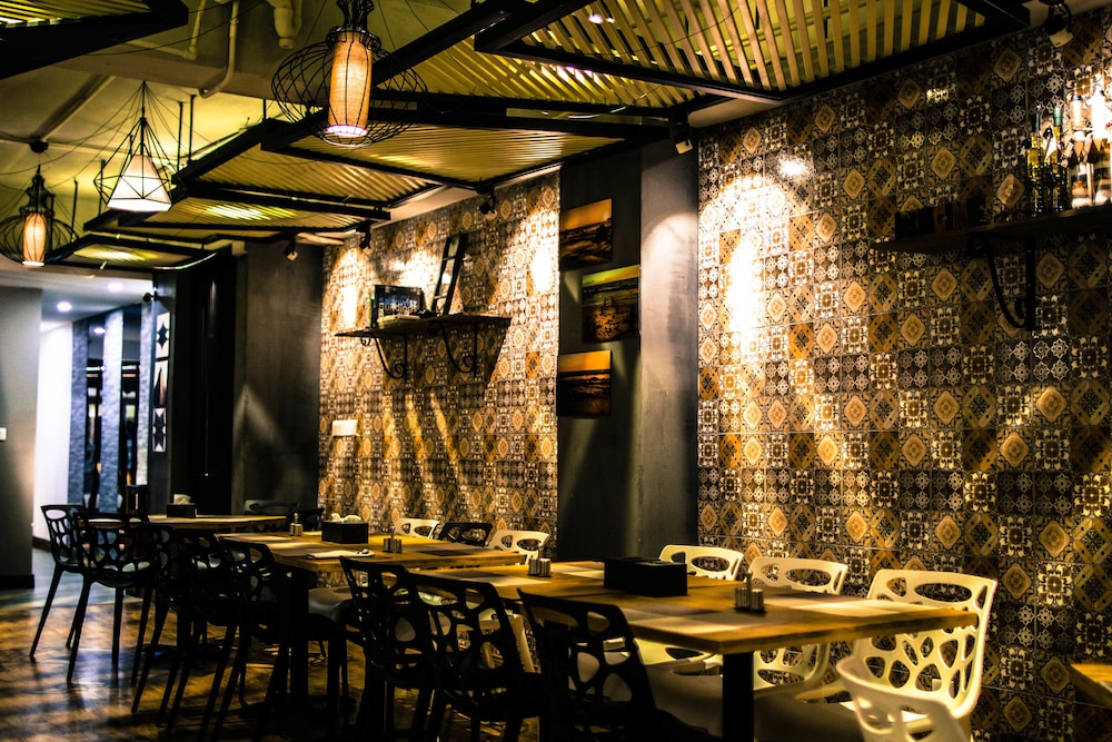 point boutique hotel