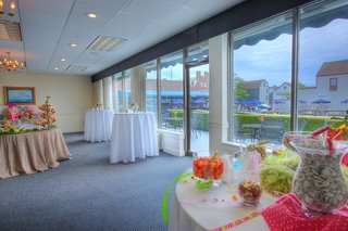 The Newport Harbor Hotel & Marina,Providence>>Newport,3 star