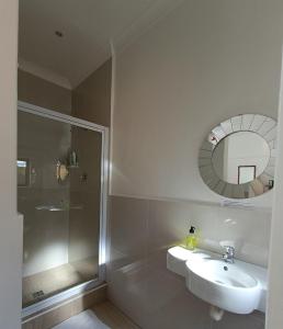 the john bauer pottery studio