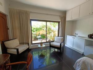 the john bauer pottery studio