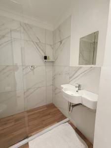 The John Bauer Pottery Studio,Claremont>>Cape Town,4 star