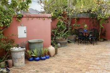 the john bauer pottery studio