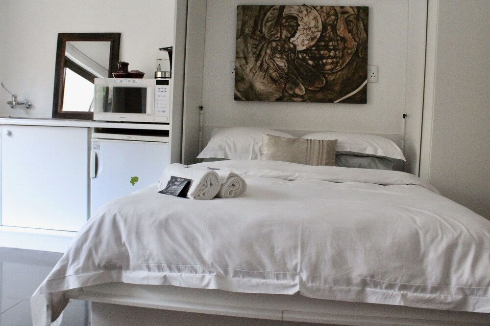 the john bauer pottery studio