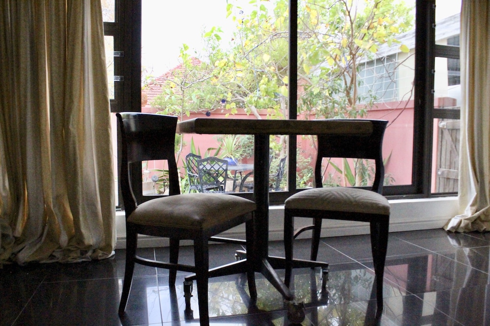 the john bauer pottery studio