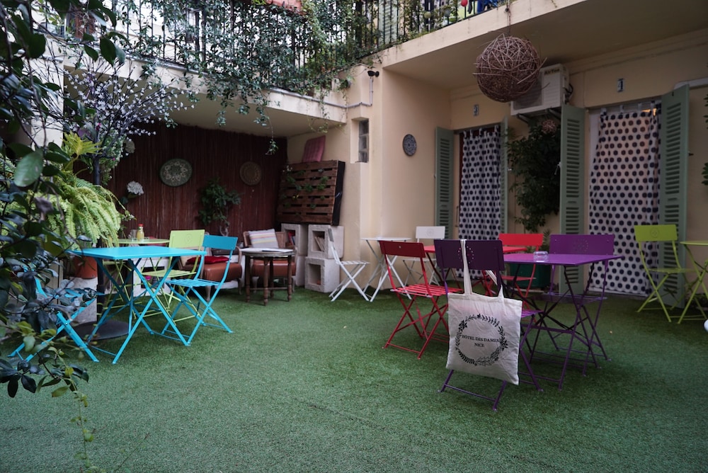 hotel des dames ex commodore