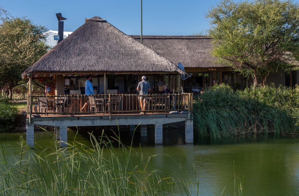 iphofolo lodge