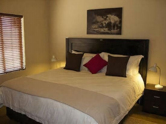 iphofolo lodge