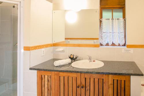 coral tree cottages