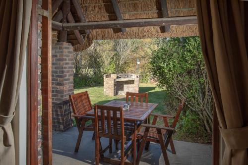 coral tree cottages