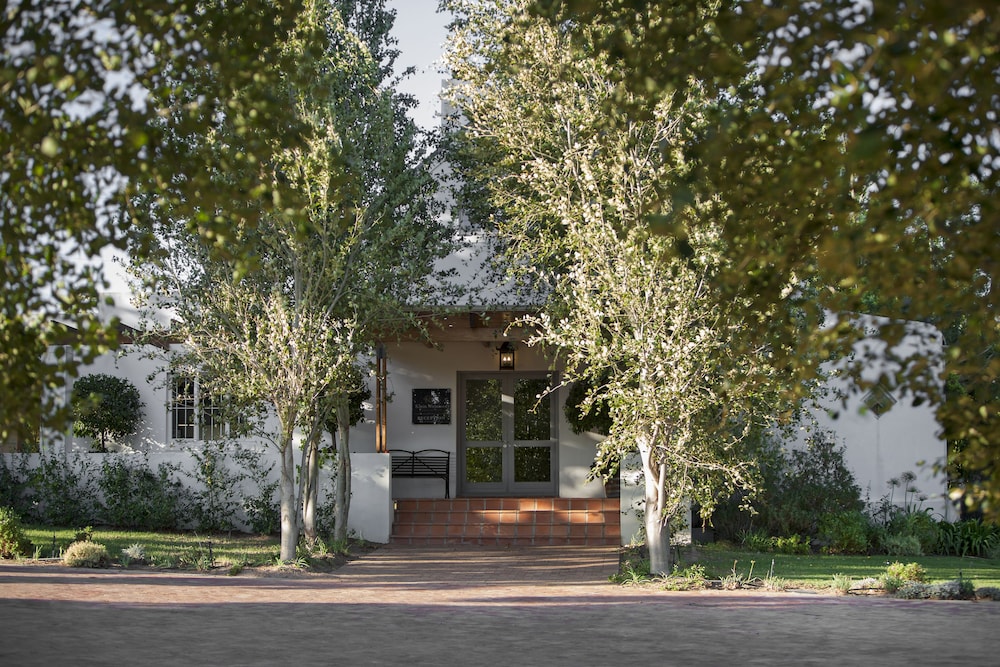 klein welmoed luxury guest house