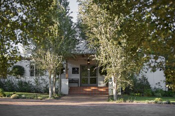 klein welmoed luxury guest house
