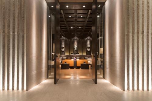 hyatt regency wuhan optics valley