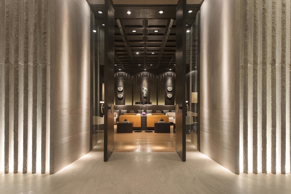 hyatt regency wuhan optics valley