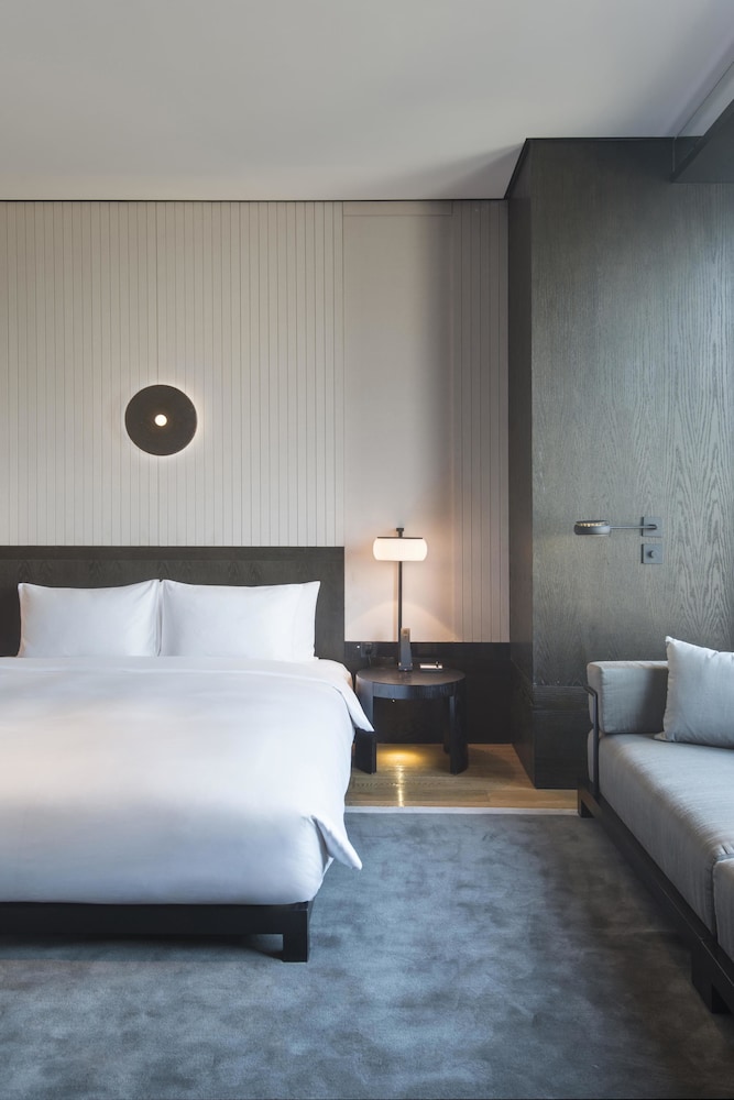 hyatt regency wuhan optics valley