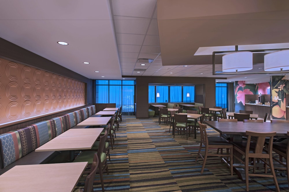 fairfield inn and suites by marriott la crosse downtown