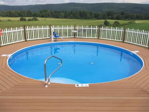 apple inn and suites cooperstown area
