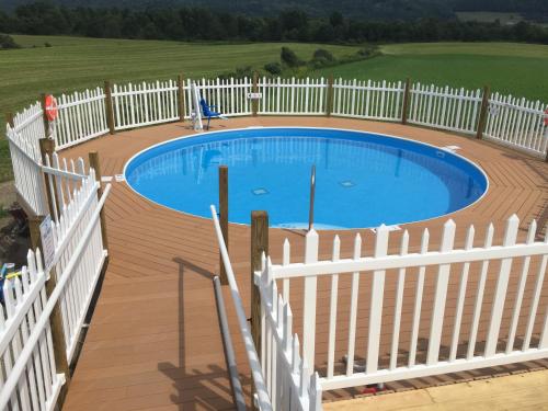 apple inn and suites cooperstown area