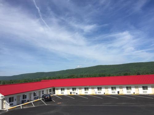 apple inn and suites cooperstown area